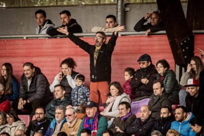 El Numancia tendrá que luchar la vuelta sin el apoyo de las gradas