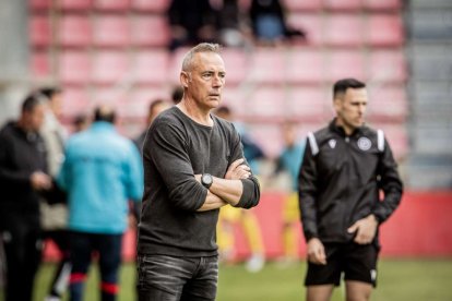 El Numancia tendrá que luchar la vuelta sin el apoyo de las gradas