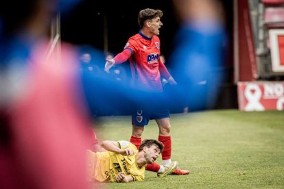 El Numancia tendrá que luchar la vuelta sin el apoyo de las gradas