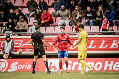El Numancia tendrá que luchar la vuelta sin el apoyo de las gradas