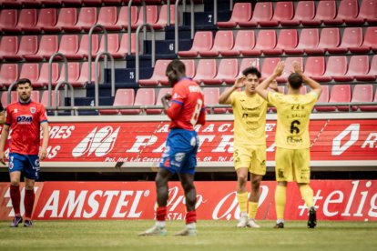 El Numancia tendrá que luchar la vuelta sin el apoyo de las gradas