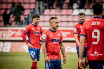 El Numancia tendrá que luchar la vuelta sin el apoyo de las gradas