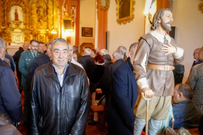 Procesión, bendición de campos, misa y subasta por San Isidro en Soria.
