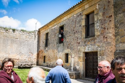 Procesión, bendición de campos, misa y subasta por San Isidro en Soria.