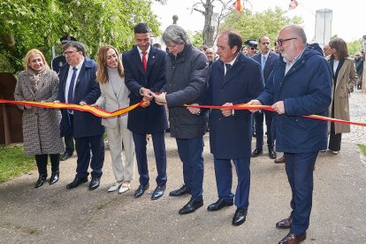 La feria regresa a La Arboleda con la habitual presencia del campo pero también de alimentación, motor o artesanía.