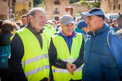 La marea solidaria a su paso por el centro de la ciudad durante la jornada de hoy.