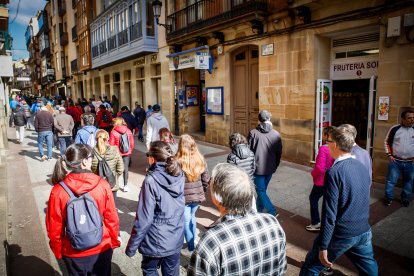 La marea solidaria a su paso por el centro de la ciudad durante la jornada de hoy.