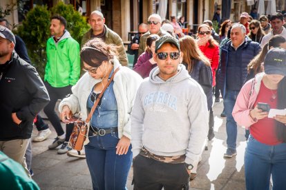 La marea solidaria a su paso por el centro de la ciudad durante la jornada de hoy.