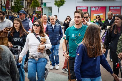 Momentos del multitudinario y emotivo homenaje durante el Día del Gaitero en la capital.