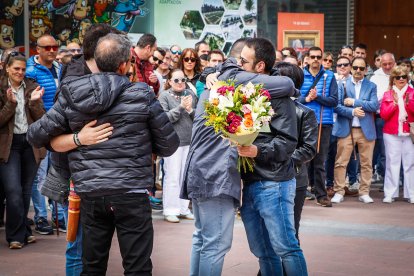 Momentos del multitudinario y emotivo homenaje durante el Día del Gaitero en la capital.