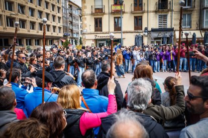 Momentos del multitudinario y emotivo homenaje durante el Día del Gaitero en la capital.