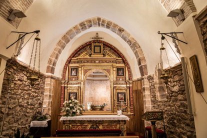 Devoción ante la patrona de Ólvega, la Virgen de Olmacedo