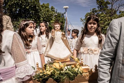Devoción ante la patrona de Ólvega, la Virgen de Olmacedo