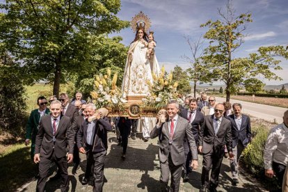 Devoción ante la patrona de Ólvega, la Virgen de Olmacedo