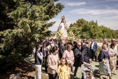 Devoción ante la patrona de Ólvega, la Virgen de Olmacedo