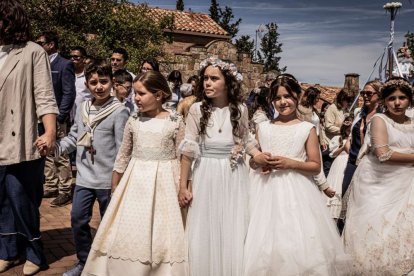 Devoción ante la patrona de Ólvega, la Virgen de Olmacedo