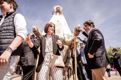 Devoción ante la patrona de Ólvega, la Virgen de Olmacedo