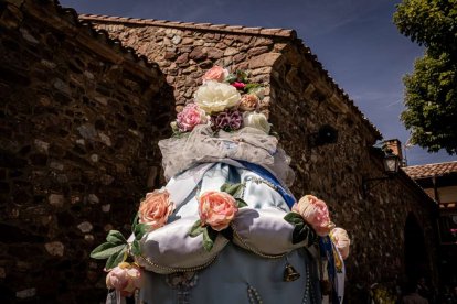 Devoción ante la patrona de Ólvega, la Virgen de Olmacedo