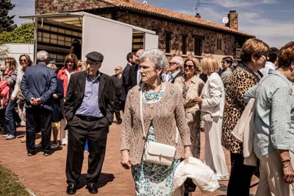 Devoción ante la patrona de Ólvega, la Virgen de Olmacedo