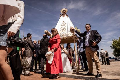 Devoción ante la patrona de Ólvega, la Virgen de Olmacedo