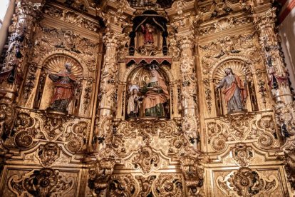 El padre Eduardo Sanz dejó huella en Soria y la iglesia del Carmen se quedó pequeña en su despedida