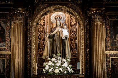 El padre Eduardo Sanz dejó huella en Soria y la iglesia del Carmen se quedó pequeña en su despedida