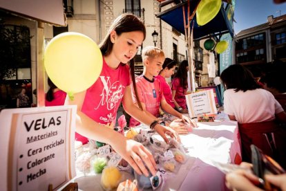 El mercado de 'Emprender en mi Escuela' busca fomentar la iniciativa empresarial desde las aulas
