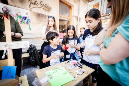 El mercado de 'Emprender en mi Escuela' busca fomentar la iniciativa empresarial desde las aulas