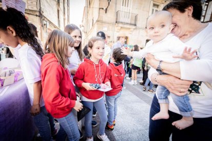 El mercado de 'Emprender en mi Escuela' busca fomentar la iniciativa empresarial desde las aulas