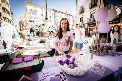 El mercado de 'Emprender en mi Escuela' busca fomentar la iniciativa empresarial desde las aulas
