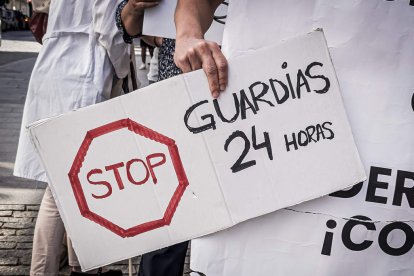 Concentración en Soria por la huelga de médicos