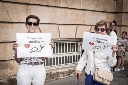 Concentración en Soria por la huelga de médicos