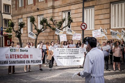 Concentración en Soria por la huelga de médicos