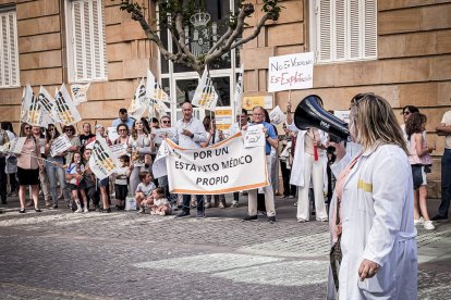 Concentración en Soria por la huelga de médicos