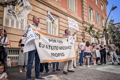 Concentración en Soria por la huelga de médicos