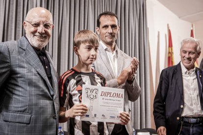 Un concurso escolar de creación literaria y plástica relacionada con Numancia y su historia