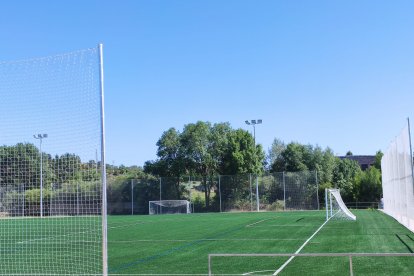 La nueva cancha para el Golmayo Camaretas es un moderno terreno de juego para los casi 20 equipos de la entidad