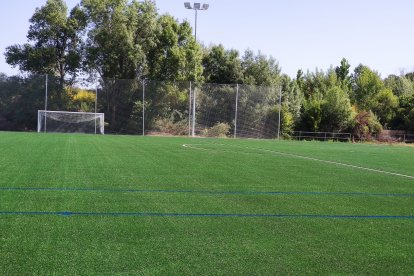 La nueva cancha para el Golmayo Camaretas es un moderno terreno de juego para los casi 20 equipos de la entidad