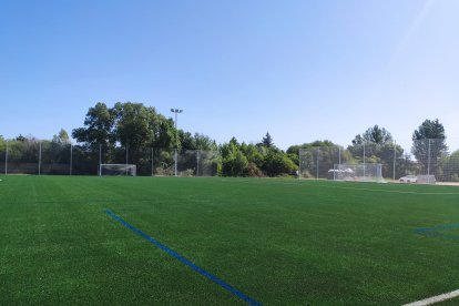 La nueva cancha para el Golmayo Camaretas es un moderno terreno de juego para los casi 20 equipos de la entidad