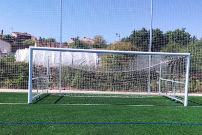 La nueva cancha para el Golmayo Camaretas es un moderno terreno de juego para los casi 20 equipos de la entidad