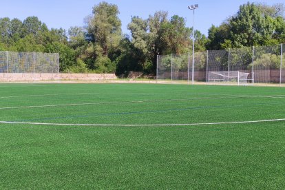 La nueva cancha para el Golmayo Camaretas es un moderno terreno de juego para los casi 20 equipos de la entidad