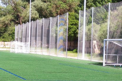 La nueva cancha para el Golmayo Camaretas es un moderno terreno de juego para los casi 20 equipos de la entidad
