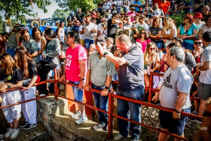 Pistoletazo de salida en el monte con los grandes protagonistas de las fiestas de San Juan.