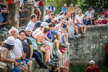 Pistoletazo de salida en el monte con los grandes protagonistas de las fiestas de San Juan.