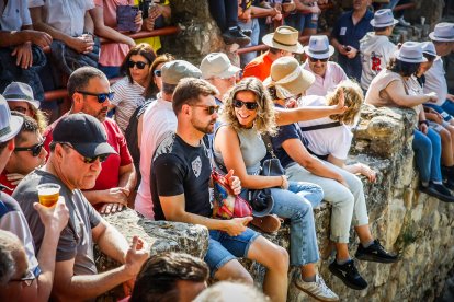 Pistoletazo de salida en el monte con los grandes protagonistas de las fiestas de San Juan.