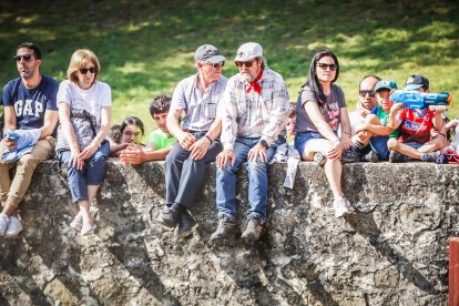 Pistoletazo de salida en el monte con los grandes protagonistas de las fiestas de San Juan.