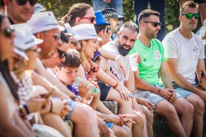 Pistoletazo de salida en el monte con los grandes protagonistas de las fiestas de San Juan.