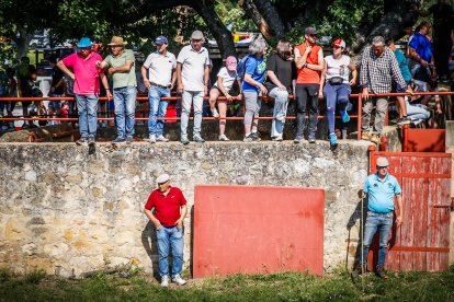 Pistoletazo de salida en el monte con los grandes protagonistas de las fiestas de San Juan.