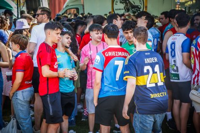 Pistoletazo de salida en el monte con los grandes protagonistas de las fiestas de San Juan.