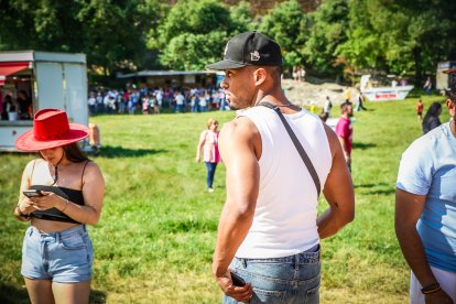 Pistoletazo de salida en el monte con los grandes protagonistas de las fiestas de San Juan.